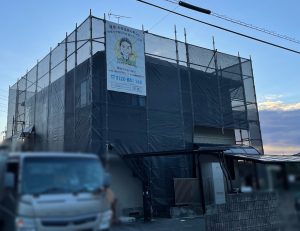 加西市　セキスイハイム住宅の外壁塗装と太陽光パネル設置の屋根塗装